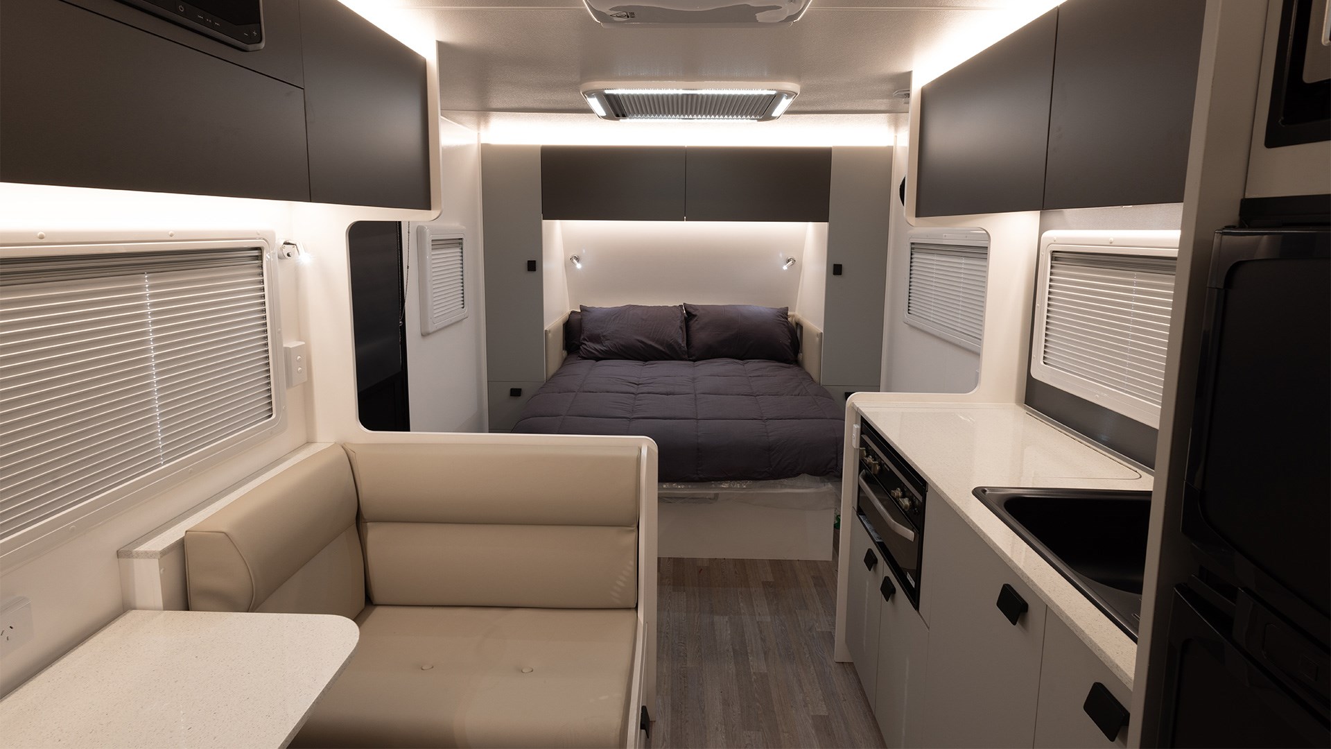 MANTA RAY NEW AGE CARAVANS Caravans Range - Kratzmann Caravans